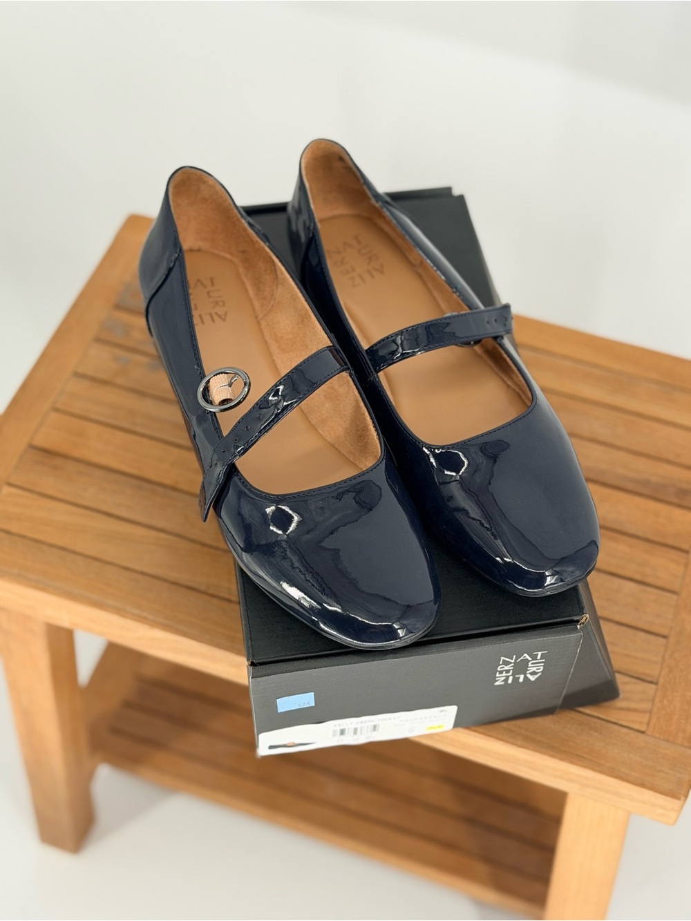 New Naturalizer women’s KELLY FRENCH Navy Blue SIZE M